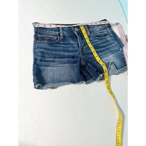 American Eagle Outfitters Super Stretch Shortie Raw Hem Denim Short Blue Size 4 - Picture 6 of 13